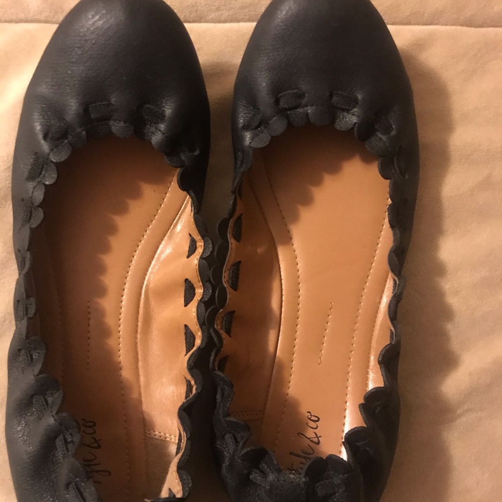 Style and Co flats